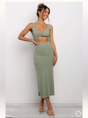 Petal & Pup Apollo Dress Size US 6 in Olive NWTs